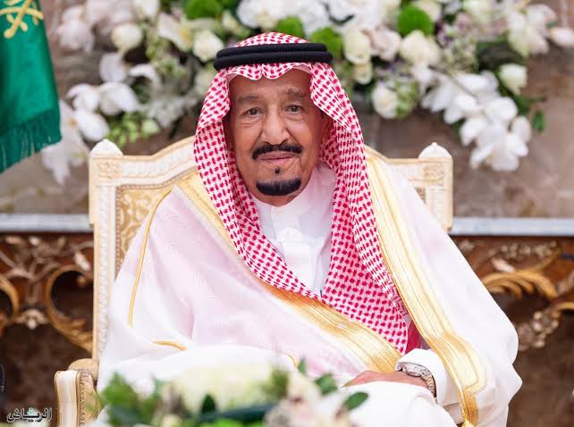 الملك سلمان يعيّن محمد بن سعود التميمي محافظًا لهيئة الاتصالات السعودية