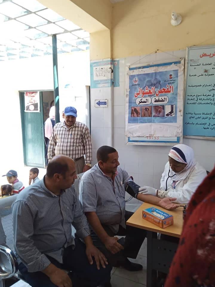 قافلة طيبة وعلاجية بقرية نزلة اسمنت بمركز أبوقرقاص بالمنيا