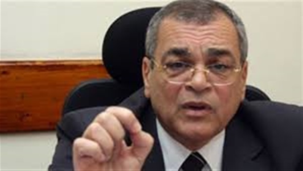  رئيس هيئة البترول الأسبق:  مصر تعتمد على تداول البترول من خلال خطوط الأنابيب