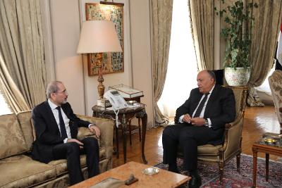 وزير الخارجية يستقبل نظيره الأردني على هامش اجتماع دورة الجامعة العربية

                               