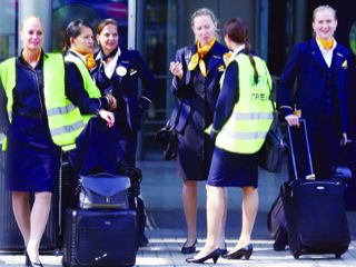 بدء إضراب أطقم الضيافة الجوية في شركة الطيران الألمانية 