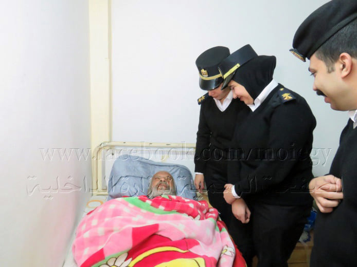 مديرية أمن القاهرة تساعد مواطن مسن مريض بلا مأوى وإيداعه بإحدى دور الرعاية 