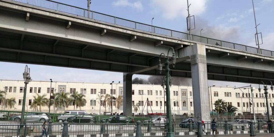 وزير النقل يوجه بتشكيل لجنة من هندسة القاهرة لإعداد تقرير عن تلفيات مباني محطة مصر