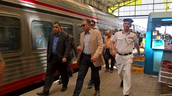 النقل تشكل لجنة فنية لإعداد تقرير عن انفجار تانك السولار بالقطار المنكوب
