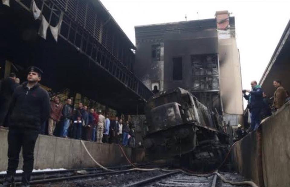 النائب العام يأمر بحبس 4 أيام لـ6 من المتسببين في كارثة قطار محطة مصر 