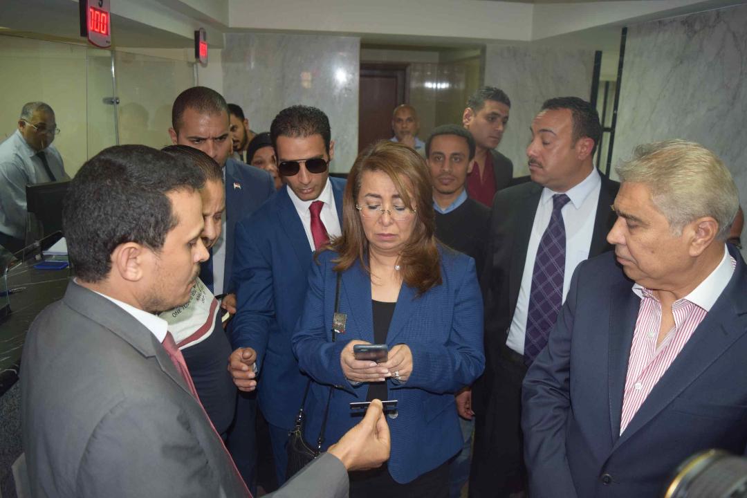  وزيرة التضامن ومحافظ المنيا يتفقدان مؤسسة دار التربية وبنك ناصر