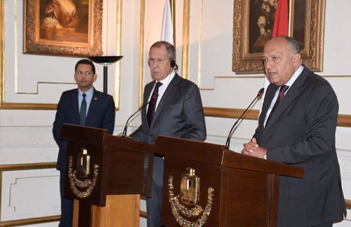 وزير الخارجية الروسي: عودة السياحة بين مصر وموسكو قريبا