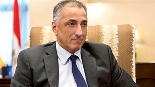 إبلاغ طارق عامر بعدم التجديد له محافظاً للبنك المركزي