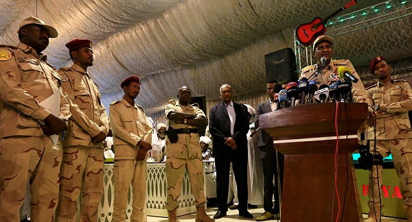 المجلس العسكري يحبط محاولة انقلاب لضباط إسلاميين 
