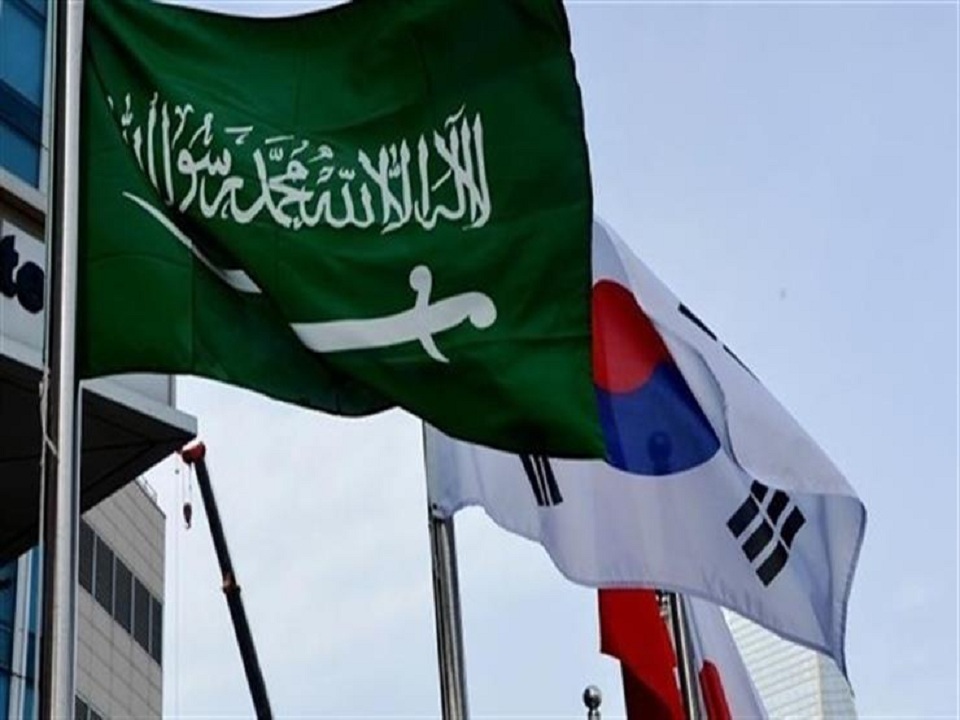 توقيع ثلاث مذكرات.. السعودية على طريق توطين صناعاتها العسكرية بالتعاون مع كوريا الجنوبية