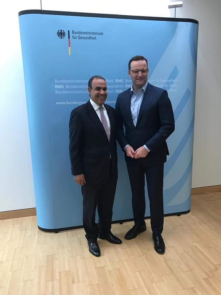 السفير المصري في برلين يبحث مع وزير الصحة الألماني التعاون في مجال الصحة
