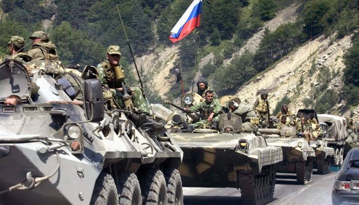 قوات روسية تنتشر قرب نقطة مراقبة التركية بريف حماة الشمالي
