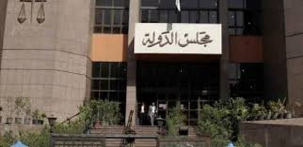 الفتوى والتشريع: عدم مشروعية أعمال مدير عام الخدمات المالية بأسوان تحت رئاسة زوجها 