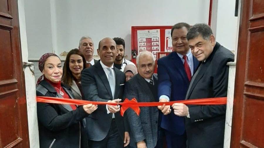 بنك القاهرة يتبرع بجهازين لعلاج أورام الصدر لصالح مستشفى القصر العيني 
