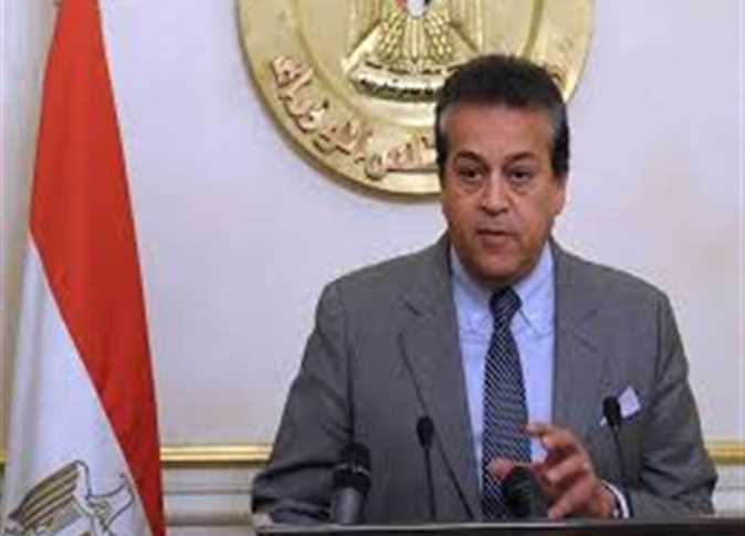 وزير التعليم العالي: إلغاء امتحانات «الميدتيرم» بالجامعات

