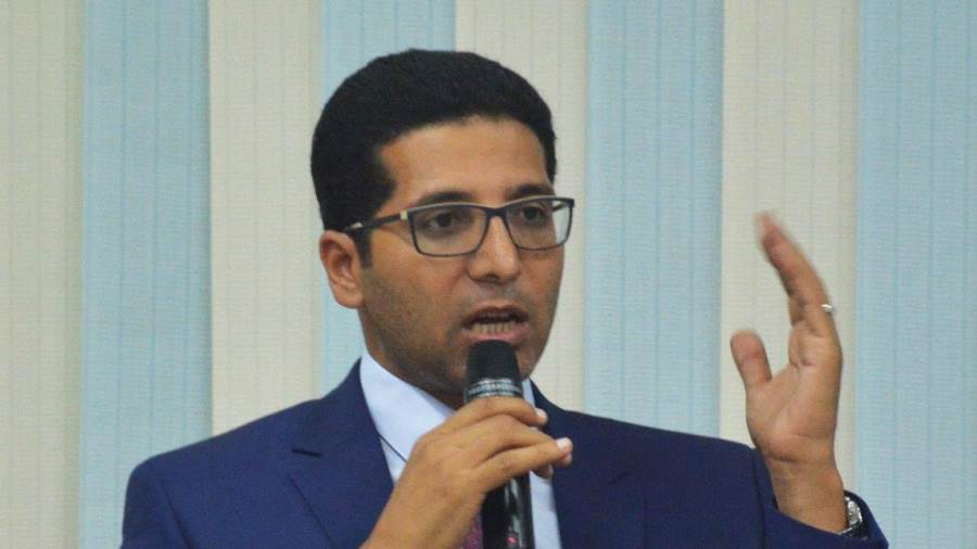  هيثم الحريري يطالب بتخفيض سعر تحليل كورونا وإتاحة معامل في جميع المحافظات