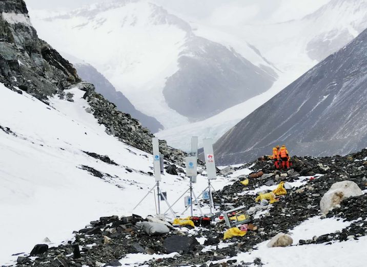 شبكة جيل خامس على أعلى قمة في العالم 

شاينا موبايل وهواوي توفران تغطية الجيل الخامس على ارتفاع 6500 متر في قمة جبل إيفرست 