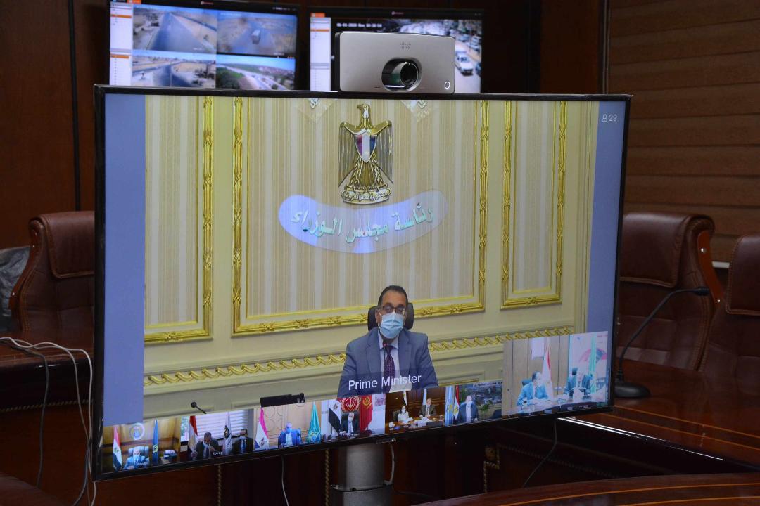 محافظ المنيا يتابع مع رئيس الوزراء الحالة الصحية بالمحافظة عبرالفيديوكونفرنس 