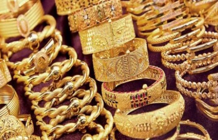 انخفاض سعر الدولار أدى لإرتفاع سعر الذهب.. تعرف على أسعار الذهب اليوم
