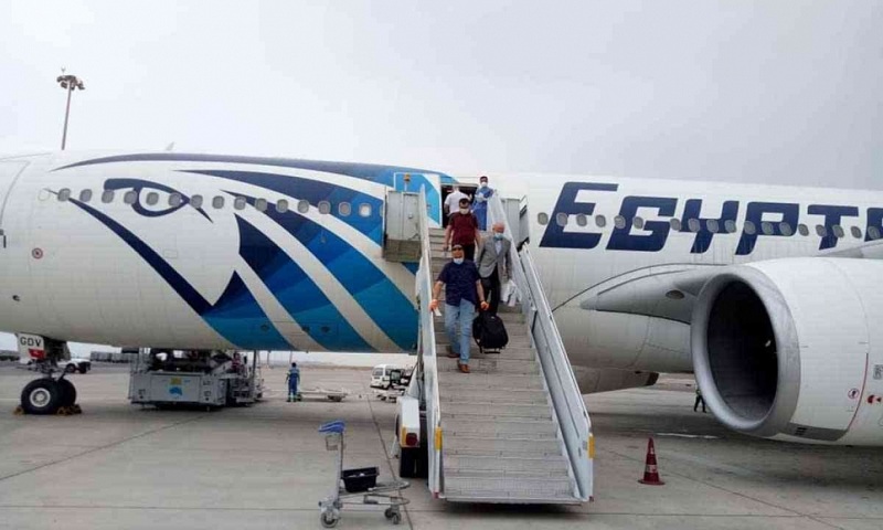 PCR للمسافرين والأطفال من 5 سنوات إلى أثينا على رحلات مصر للطيران

