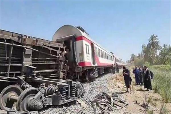 شاهد عيان: شهامة الركاب أنقذت عشرات العالقين بين حطام قطار سوهاج