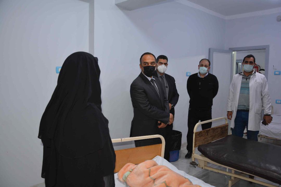 محافظ المنيا يكلف نائبه بمتابعة الحالة العامة داخل المستشفيات