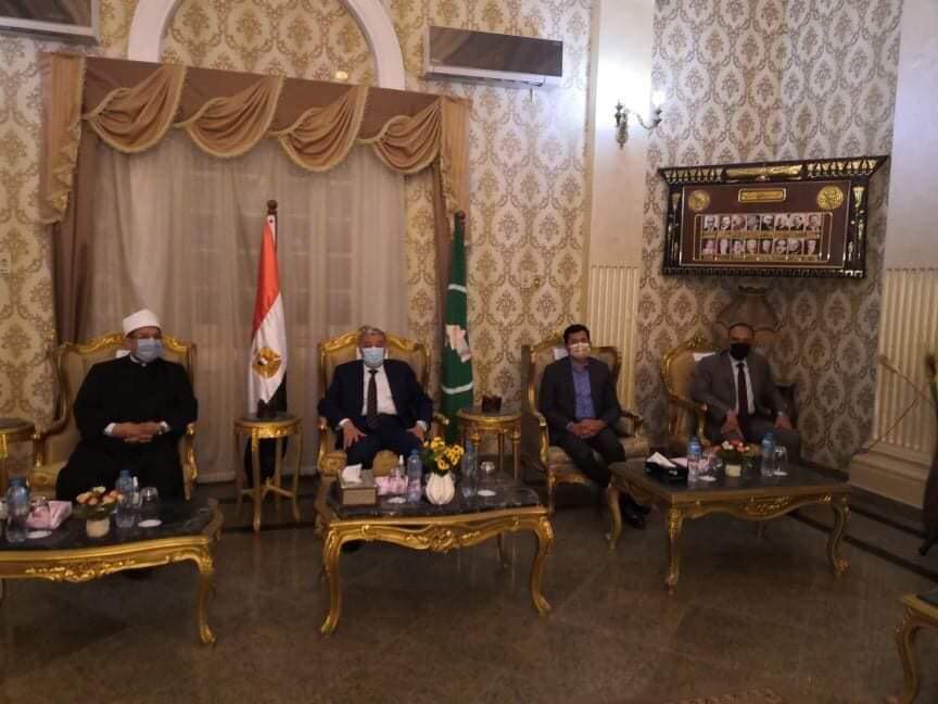 محافظ المنيا يستقبل وزيري الأوقاف والشباب لافتتاح مسجدين وعدد من المشروعات