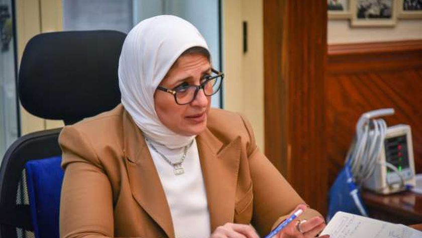 
وزيرة الصحة: التحاق 10 آلاف طبيب ضمن الزمالة المصرية خلال 2019 و2020