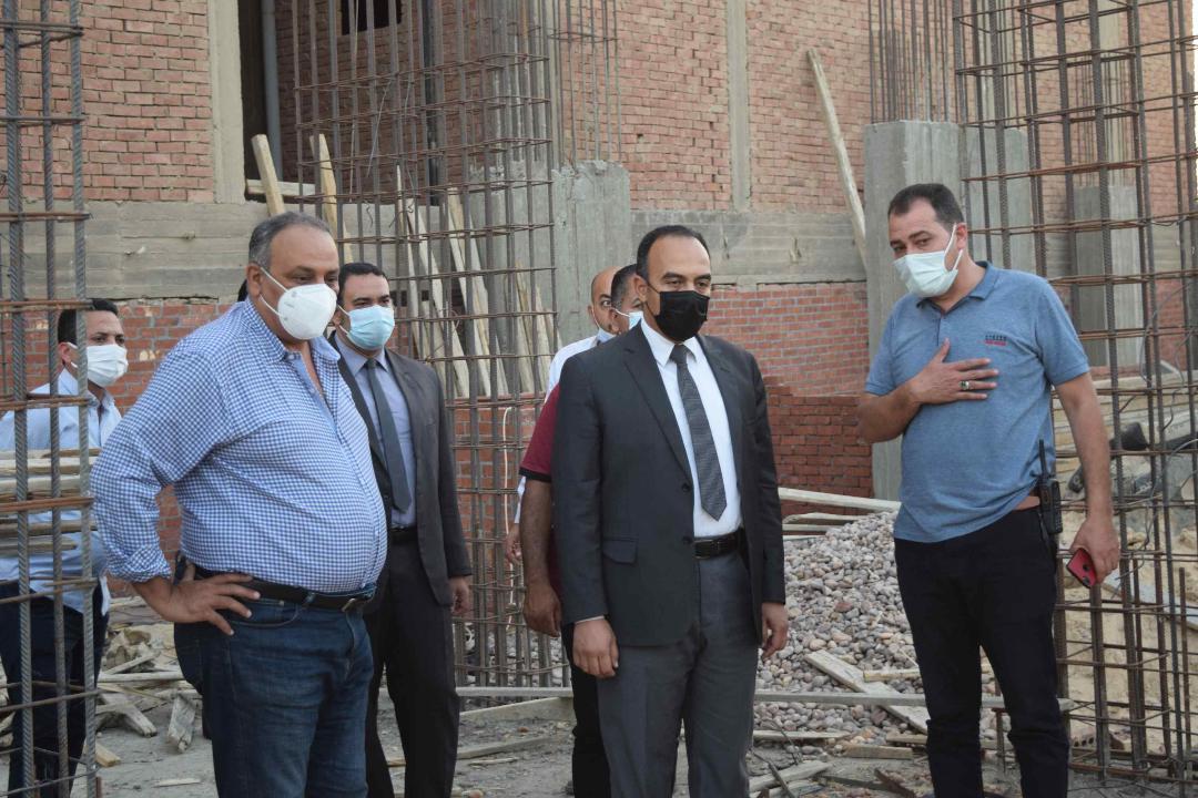 نائب محافظ المنيا يقود حملة لإزالة 4 حالات بناء مخالف بسمالوط