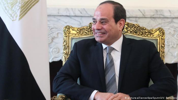 عباس يثمن موقف وجهود ومبادرة مصر تحت قيادة الرئيس السيسي