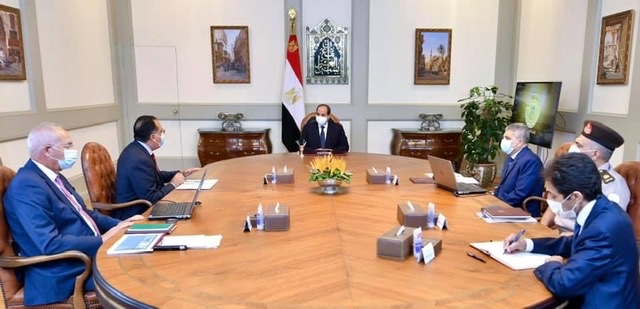 الرئيس السيسي يتابع أداء ونشاط هيئة قناة السويس و مشروعات المنطقة الاقتصادية للقناة  
