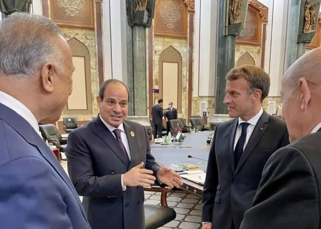 في بغداد.. ماكرون يؤكد للرئيس السيسي على الروابط الوثيقة بين مصر وفرنسا وعمق أواصر الصداقة