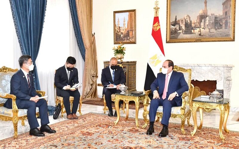 الرئيس السيسي: مصر تتمتع بمنظومة بنية أساسية حديثة توفر أساساً قوياً لإقامة أي تعاون تنموي مع الشركاء الدوليين