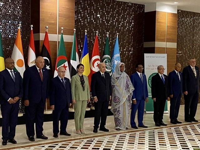 بالصور .. وزير الخارجية ونظرائه المشاركون في اجتماع وزراء خارجية دول جوار ليبيا
