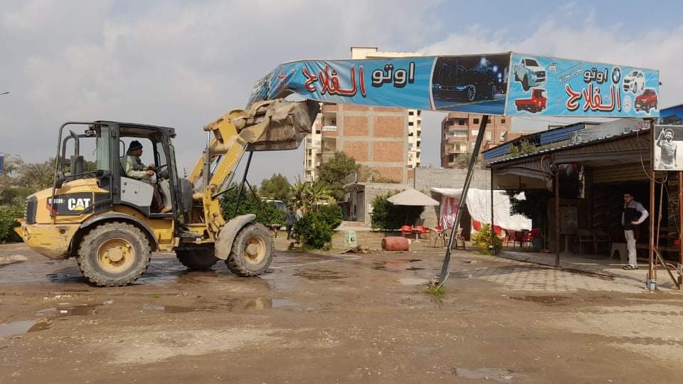 محافظة الجيزة تنفذ ٣٠ إزالة لمباني وتعديات علي أملاك الدولة بالحوامدية والصف
