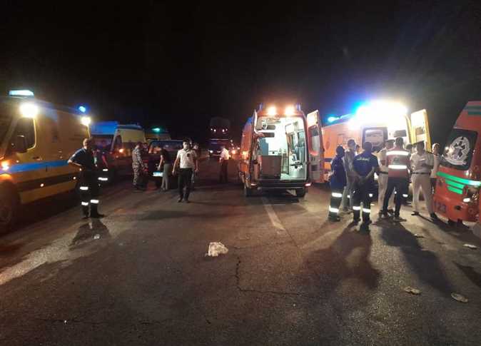 ارتفاع عدد ضحايا حادث سوهاج - البحر الأحمر إلى 7 وفيات و23 مصابا

