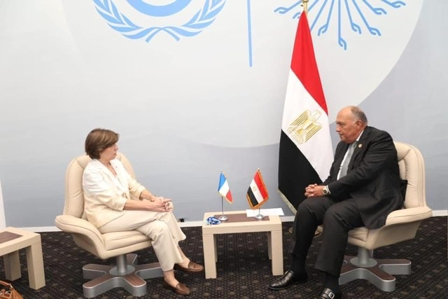 وزيرة خارجية فرنسا تهنئ شكري على قدرة مصر لحشد زعماء العالم والمشاركين بمؤتمر المناخ