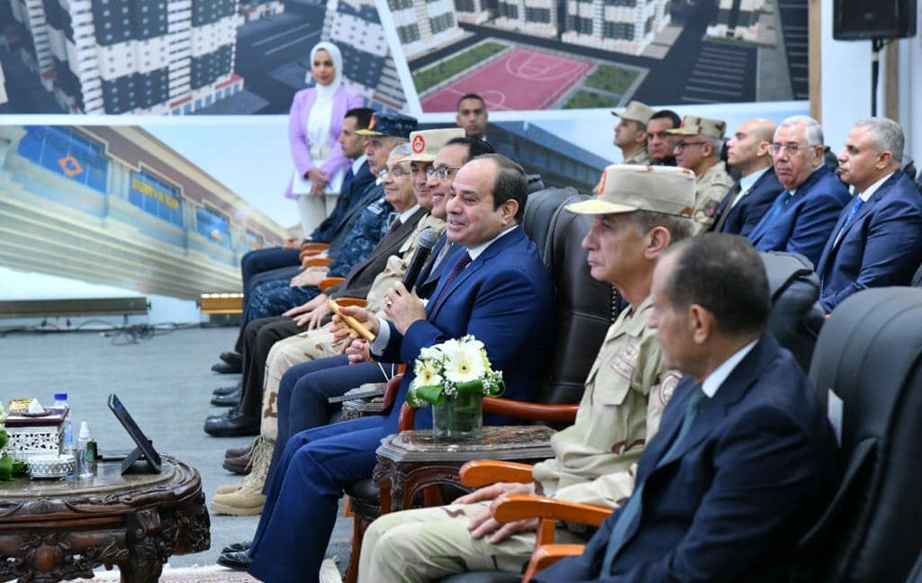الرئيس السيسي يغير وجه الإسكندرية بتنفيذ عشرات المشروعات.. وإنشاء آلاف الوحدات السكنية.. 
