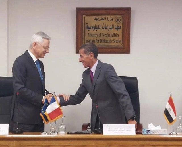  إتفاقية تعاون بين معهد الدراسات الدبلوماسية والسفارة الفرنسية بالقاهرة