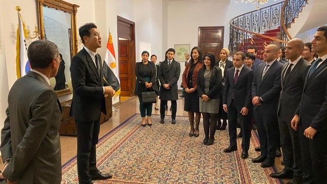 سفير كوريا لدي مصر يقيم حفل استقبال للدبلوماسيين الجدد من وزارة الخارجية 