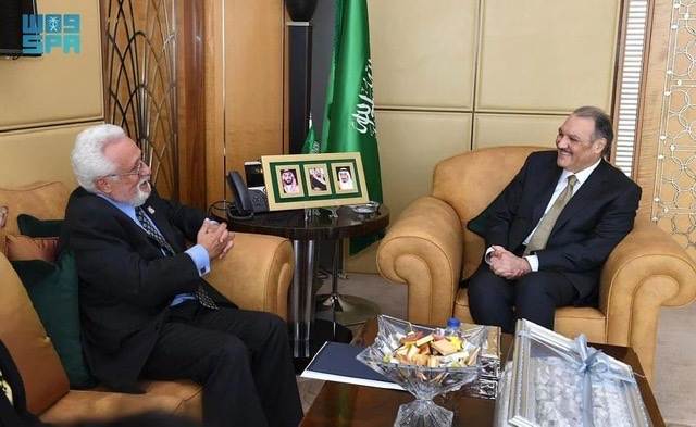 سفير السعودية لدي مصر يستعرض العلاقات الثنائية مع السفير الكرواتي  