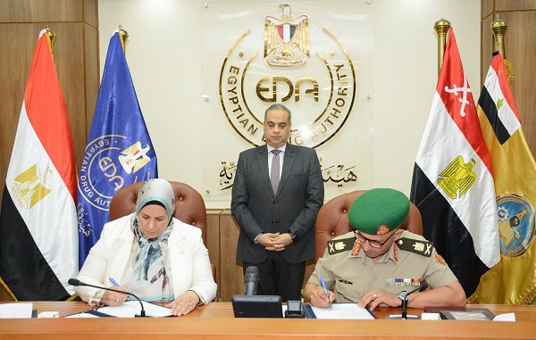 القوات المسلحة توقع بروتوكولى تعاون مع وزارة الشباب والرياضة وهيئة الدواء المصرية