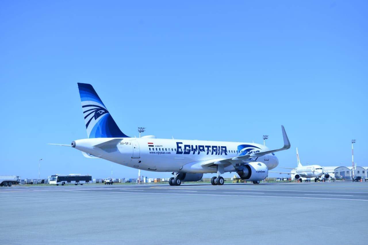 مصر للطيران تسير رحلة خاصة لنقل بعثة النادي الأهلي إلي جوهانسبرج