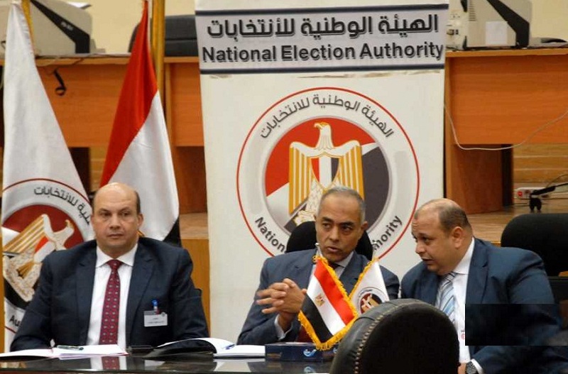 الهيئة الوطنية تطالب مرشحى الرئاسة إخطارها بأسماء ممثليهم بلجان المصريين بالخارج

