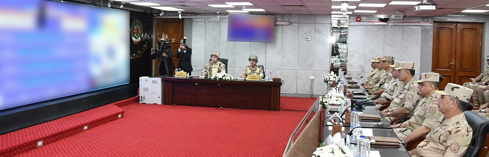 وزير الدفاع يشهد المرحلة الرئيسية لمشروع مراكز القيادة الاستراتيجي التعبوي التخصصي لمركز السيطرة الخلفي