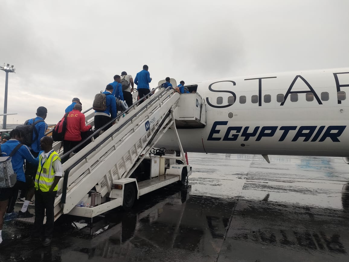 مصر للطيران تنقل ثلاثة منتخبات دولية للمشاركة في تصفيات كأس العالم لكرة القدم 2026


