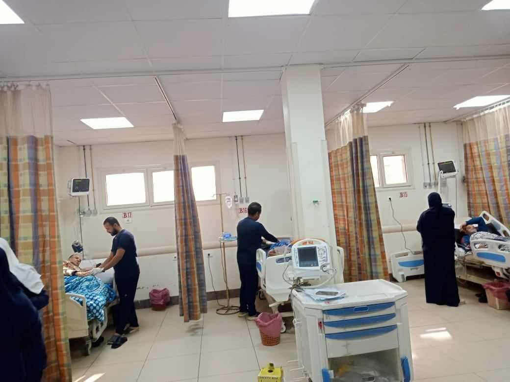 محافظ المنيا : تشغيل وحدة الغسيل الكلوى بالحميات وإضافة 76 سريرا للرعاية فى 4 مستشفيات