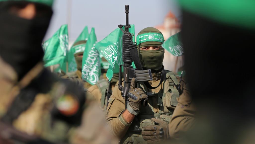 قوات الاحتلال تشتبك مع حماس بالقرب من مستشفى في غزة