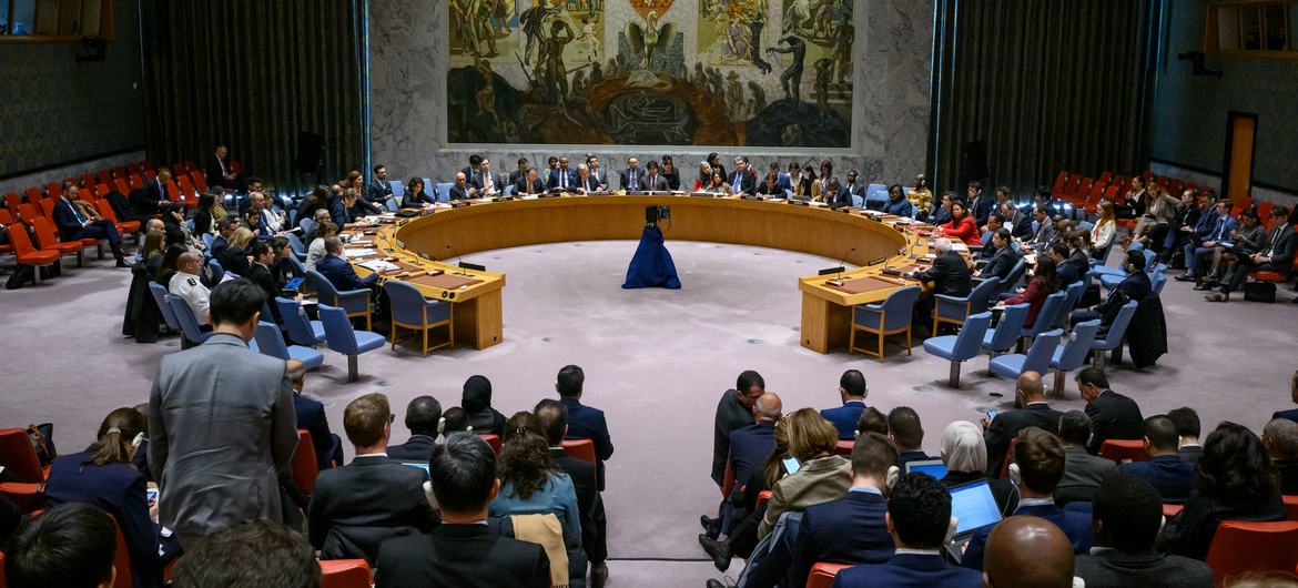 أخيرا .. مجلس الأمن يمرر قرارا ينص على خطوات عاجلة لإيصال المساعدات إلى غزة