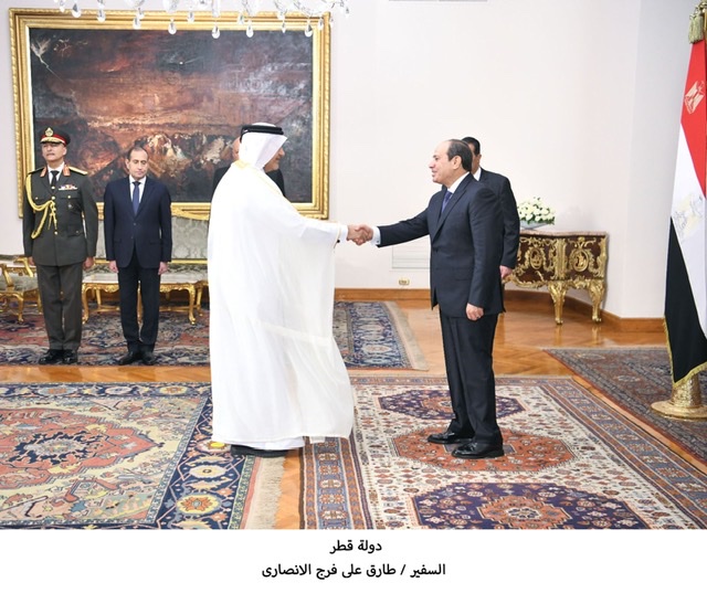 الرئيس السيسي يتسلم أوراق اعتماد السفير القطري بمصر  طارق الأنصاري